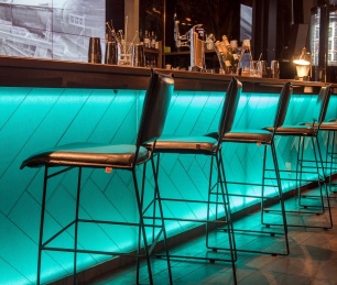 Tiffany restoran-baar Venemaal