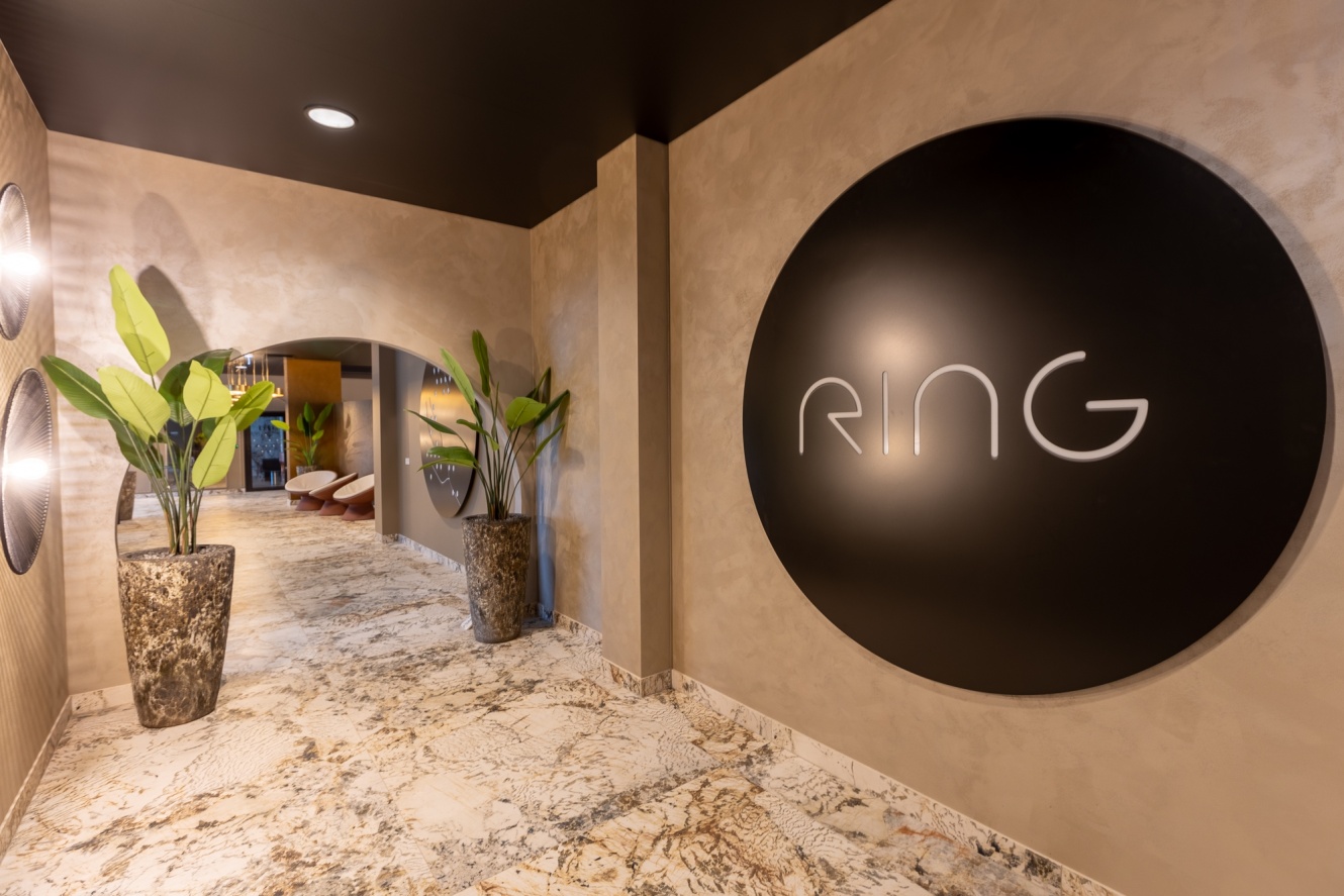 Ring spa